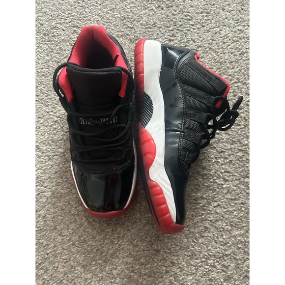 Jordan 11 Bred lows - Picture 3 of 6